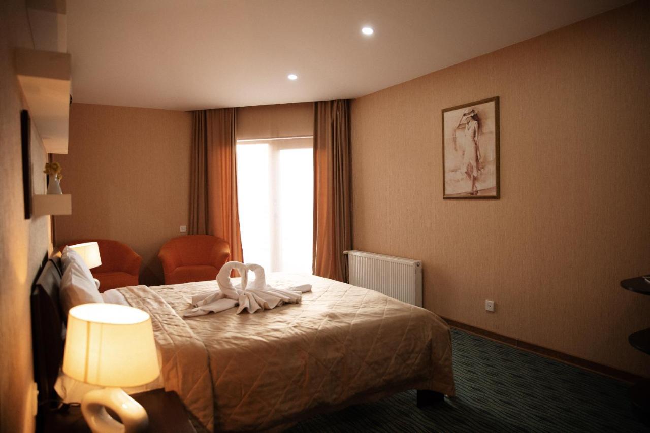Austin Hotel Baku Exterior foto